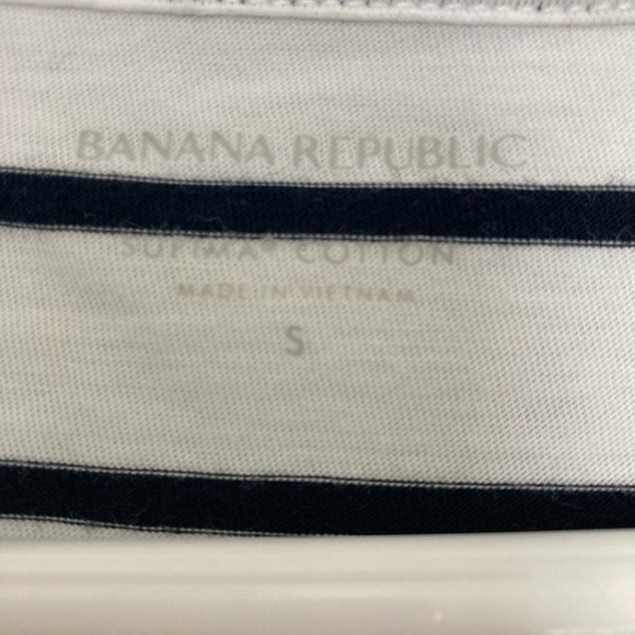 NWOT Banana Republic black/white striped tee shirt - Picture 2 of 2